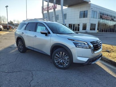 New 2025 Nissan Pathfinder SL w/ SL Premium Package