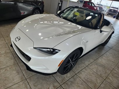 New 2025 MAZDA MX-5 Miata Grand Touring w/ Appearance Package