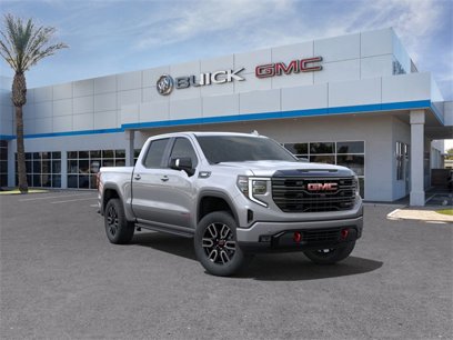 New 2025 GMC Sierra 1500 AT4 w/ AT4 Premium Package