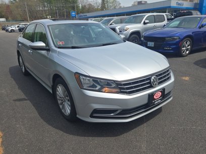 Used 2017 Volkswagen Passat 1.8T SE