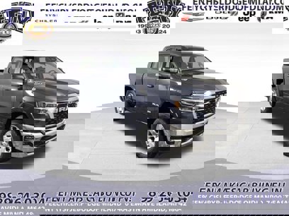 New 2025 RAM 1500 4x4 Crew Cab