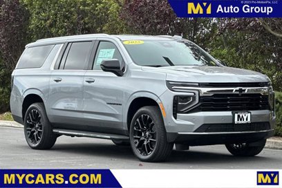 New 2025 Chevrolet Suburban LS w/ LPO, Dark Essentials Package