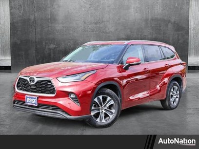 Used 2021 Toyota Highlander XLE