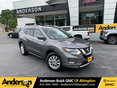 Used 2017 Nissan Rogue SV