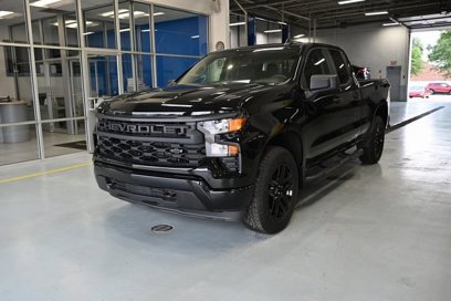 New 2025 Chevrolet Silverado 1500 Custom w/ Turbomax Blackout Package