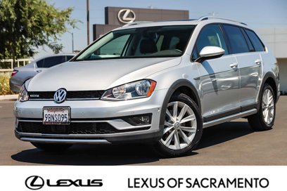 Used 2017 Volkswagen Golf Alltrack SE