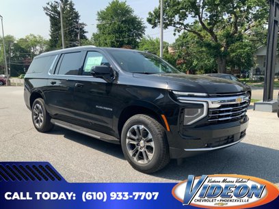 New 2025 Chevrolet Suburban LT w/ Comfort Package