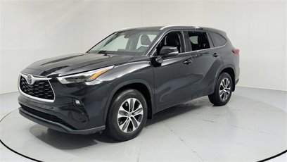 Used 2022 Toyota Highlander XLE