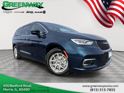 New 2025 Chrysler Pacifica Select