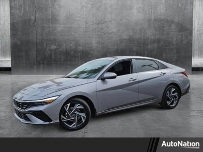 New 2025 Hyundai Elantra SEL