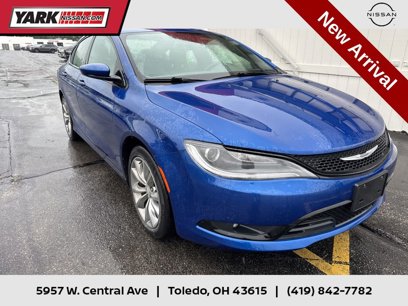 Used 2016 Chrysler 200 S w/ Comfort Group
