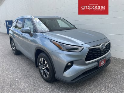 Used 2024 Toyota Highlander XLE