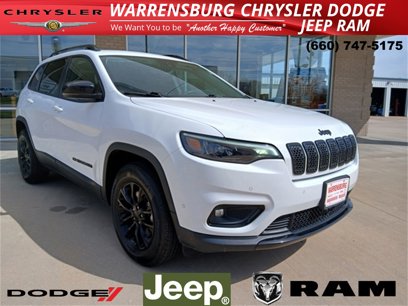 Used 2023 Jeep Cherokee Altitude Lux