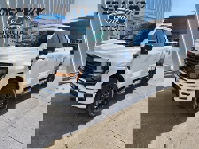 New 2025 Ford F150 XLT w/ Equipment Group 302A MID