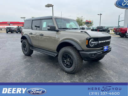 New 2025 Ford Bronco Outer Banks