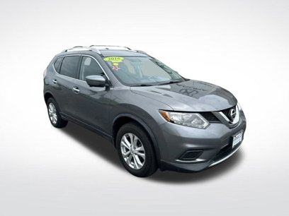 Used 2016 Nissan Rogue SV w/ SV Premium Package