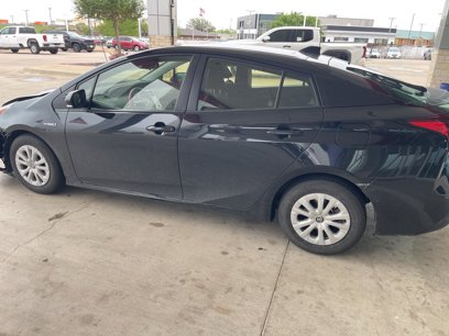 Used 2022 Toyota Prius LE