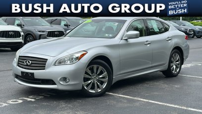 Used 2012 INFINITI M56 x w/ Deluxe Touring Pkg