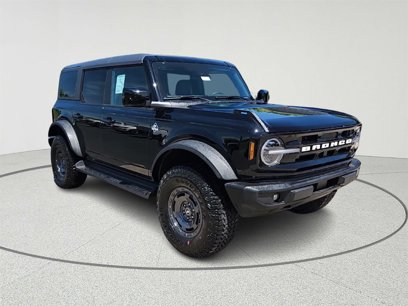 New 2025 Ford Bronco Outer Banks w/ Sasquatch Package