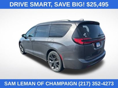 Used 2021 Chrysler Pacifica Touring w/ S Appearance Package