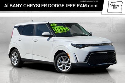 Used 2023 Kia Soul LX w/ Option Group 015