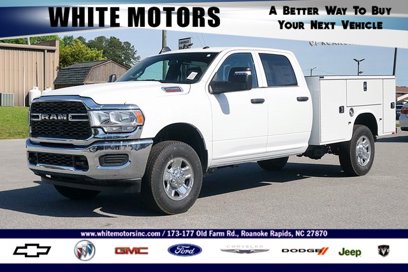 New 2024 RAM 2500 Tradesman w/ Chrome Appearance Group