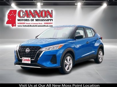 New 2025 Nissan Kicks Play S