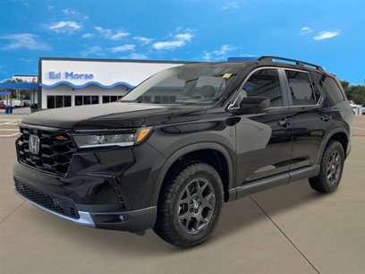 New 2025 Honda Pilot TrailSport