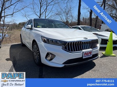 Used 2020 Kia Cadenza Technology