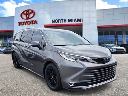Used 2022 Toyota Sienna Limited