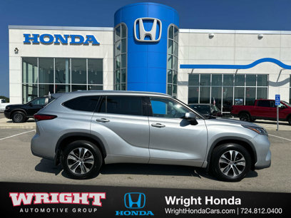 Used 2020 Toyota Highlander XLE