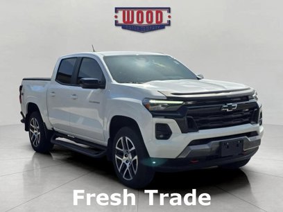Used 2024 Chevrolet Colorado Z71 w/ Z71 Convenience Package 2