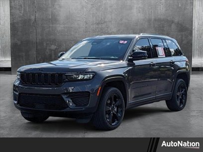 Used 2023 Jeep Grand Cherokee Altitude