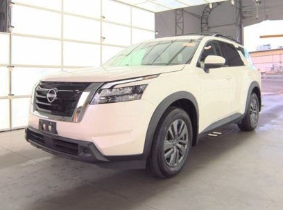 Used 2024 Nissan Pathfinder SV