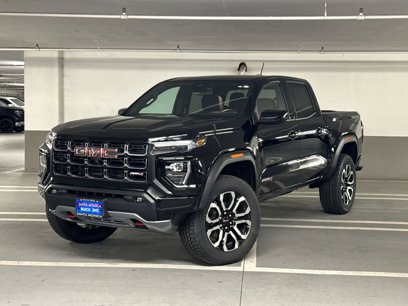 New 2025 GMC Canyon AT4 w/ Nightfall Edition