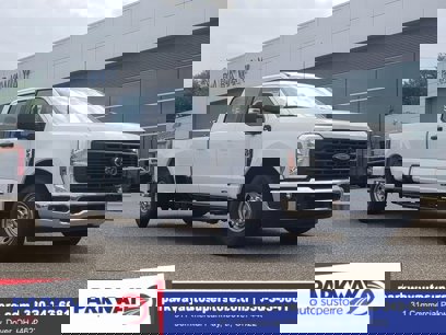 New 2025 Ford F250 XL w/ XL Chrome Package