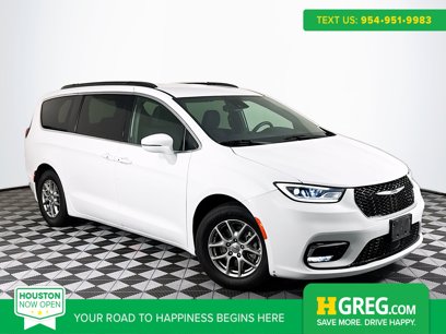 Used 2022 Chrysler Pacifica Touring