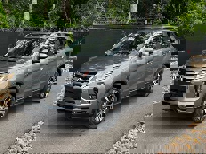 New 2025 Mitsubishi Outlander Sport SE