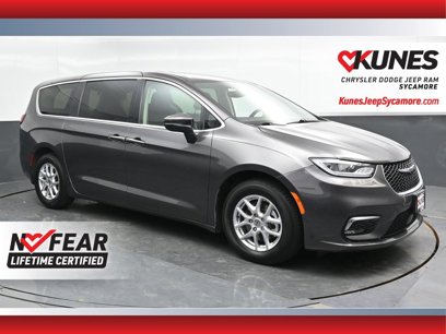 Used 2023 Chrysler Pacifica Touring-L