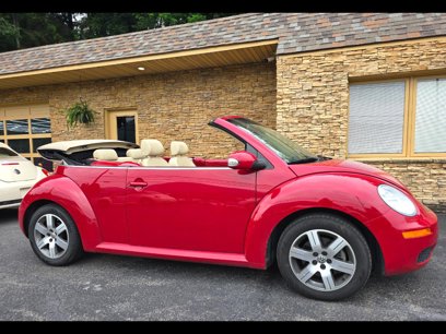 Used 2006 Volkswagen Beetle Convertible w/ Package 1