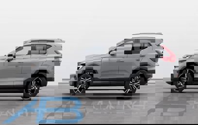 New 2025 Volvo XC40 B5 Core w/ Protection Package Premier