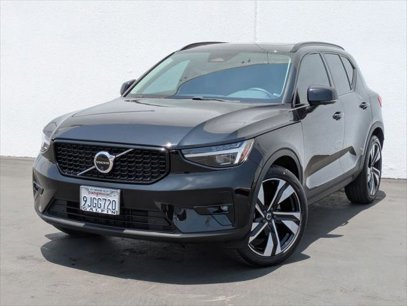 Used 2024 Volvo XC40 B5 Ultimate w/ Protection Package Premier