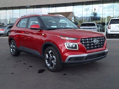 Used 2023 Hyundai Venue Limited w/ Cargo Package