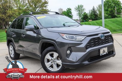 Used 2019 Toyota RAV4 XLE w/ Carpet Mat Package