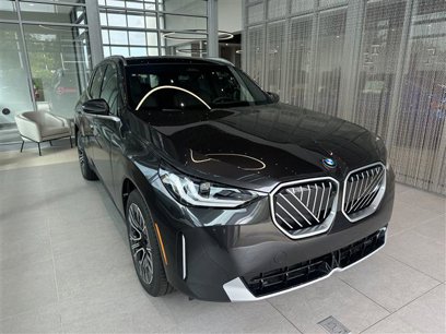 New 2025 BMW X3 xDrive30 w/ Premium Package