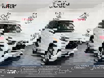 Used 2023 Toyota Highlander LE