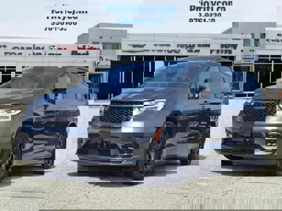 Certified 2023 Chrysler Pacifica Limited w/ S Appearance Package