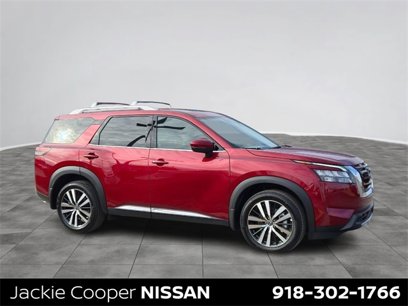New 2025 Nissan Pathfinder Platinum w/ Cargo Package