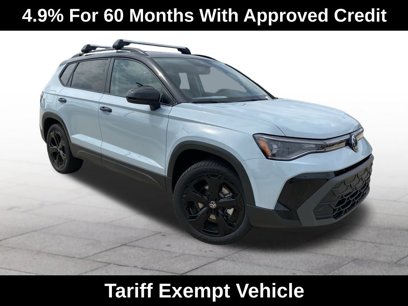 New 2025 Volkswagen Taos SE