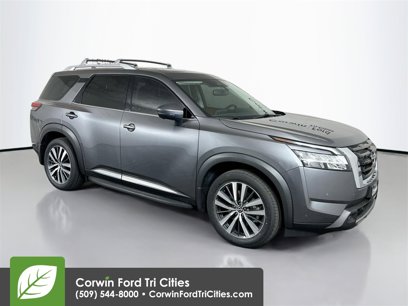 Used 2022 Nissan Pathfinder Platinum w/ Cargo Package